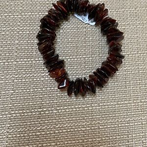 Amber stretch bracelet